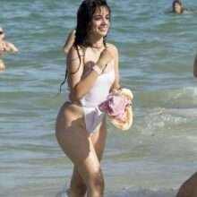 Camila Cabello en maillot de bain
