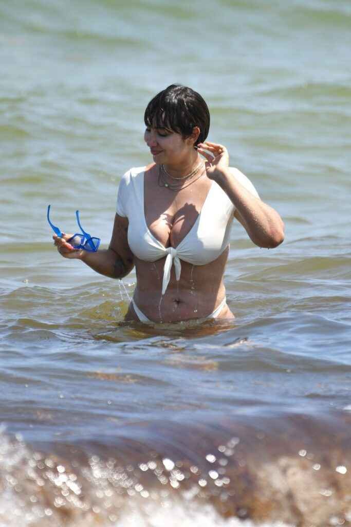 Jackie Cruz et ses gros seins