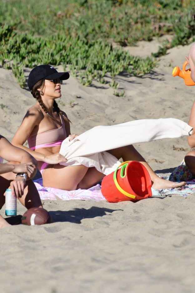 Camila Coelho en maillot de bain