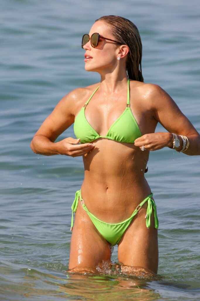Sylvie Meis avec un bikini super sexy