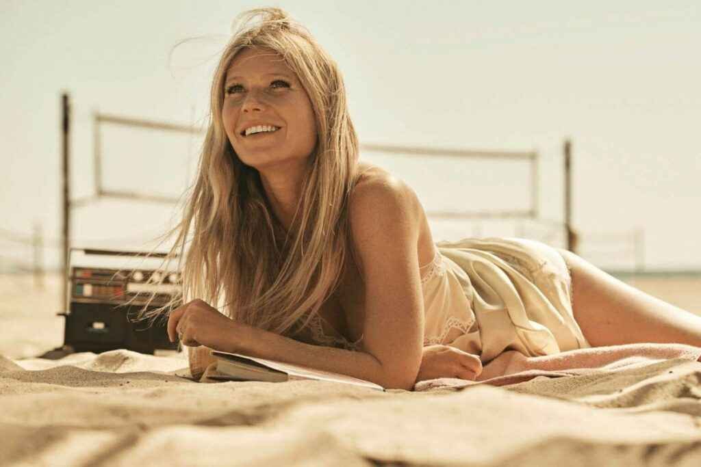 Gwyneth Paltrow en shoot sur la plage