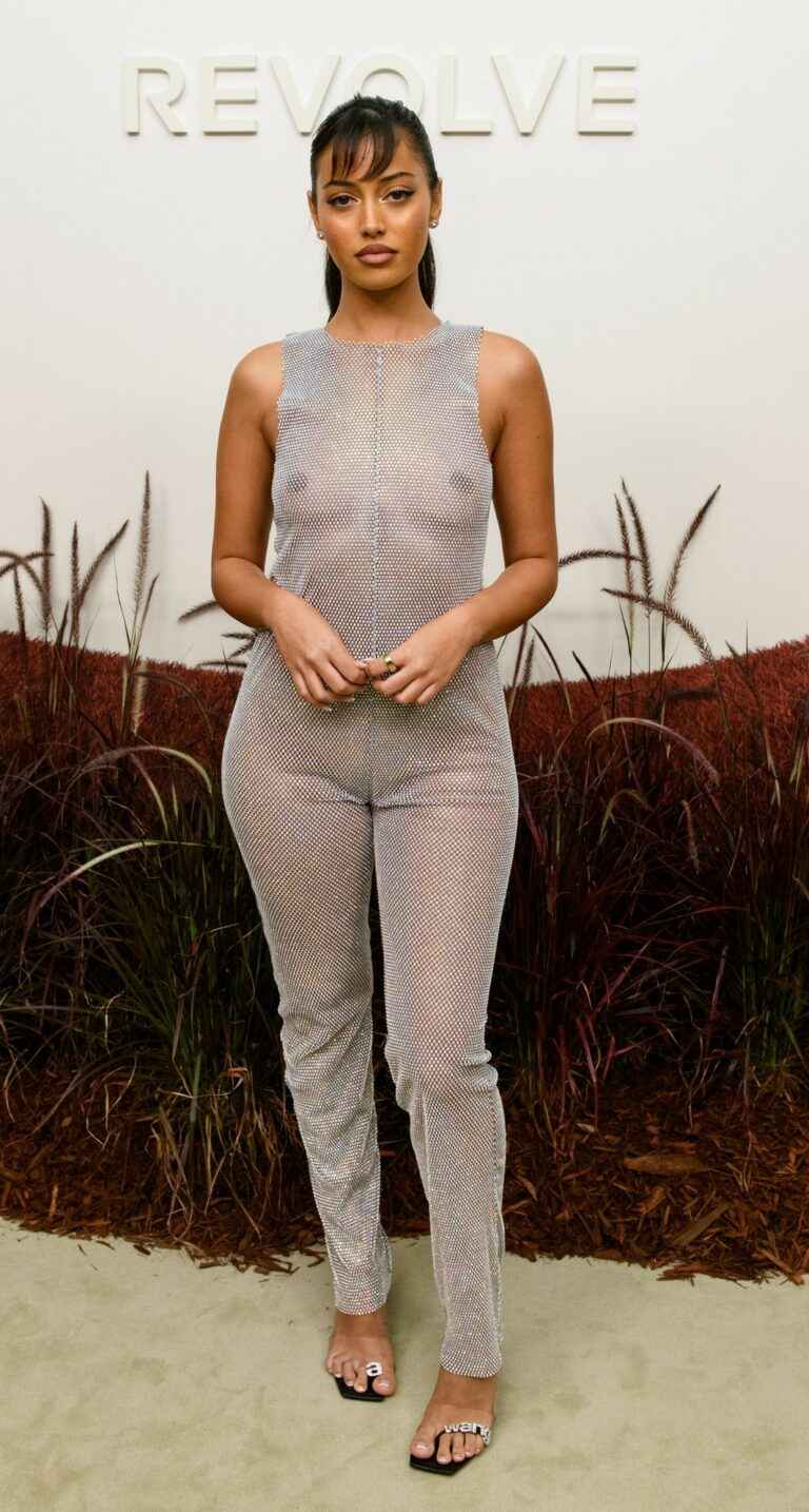 Cindy Kimberly sans lingerie