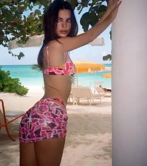Emily Ratajkowski en bikini