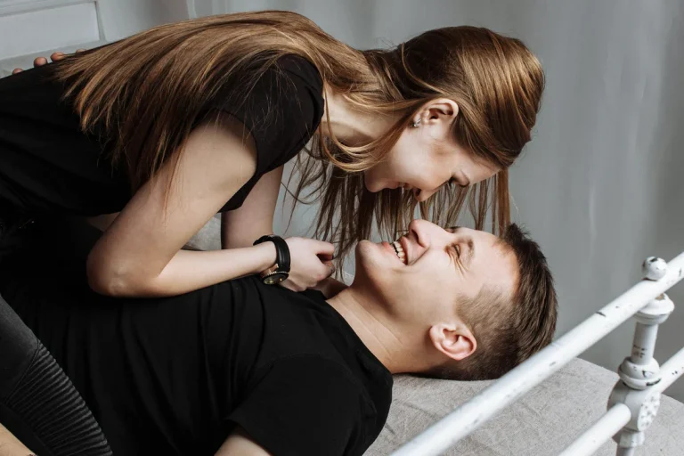 Comment explorer sa sexualité de manière sereine, libre et informée ?